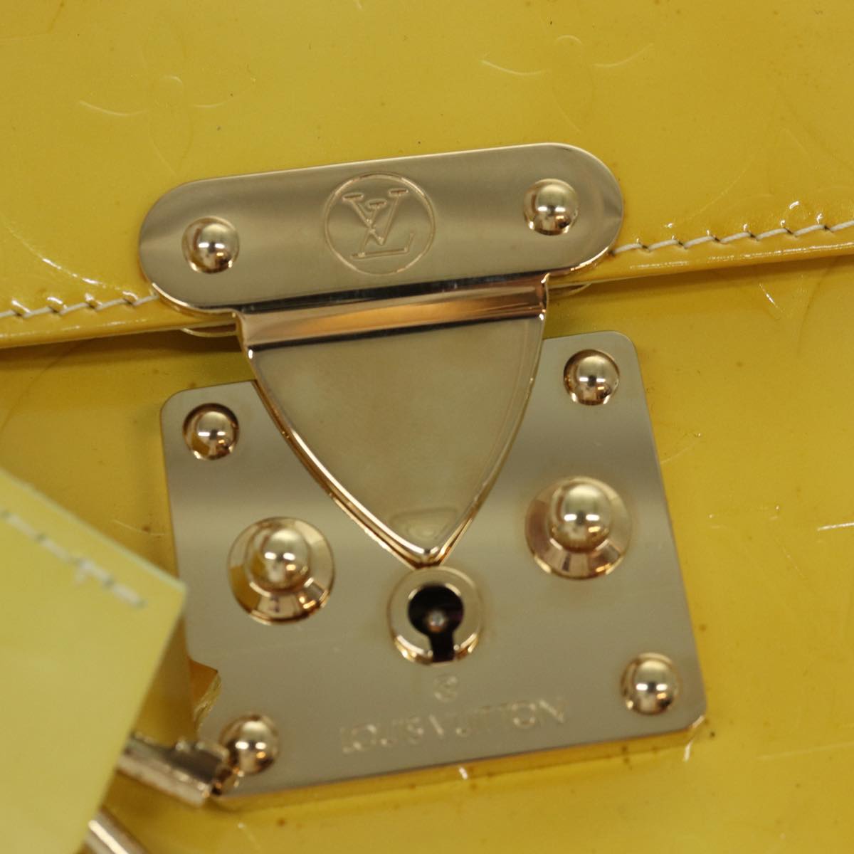 Louis Vuitton Spring Street Yellow Patent Leather Handbag (Pre-Owned)