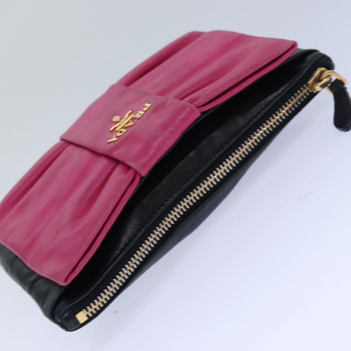 Prada Pink Leather Wallet  (Pre-Owned)