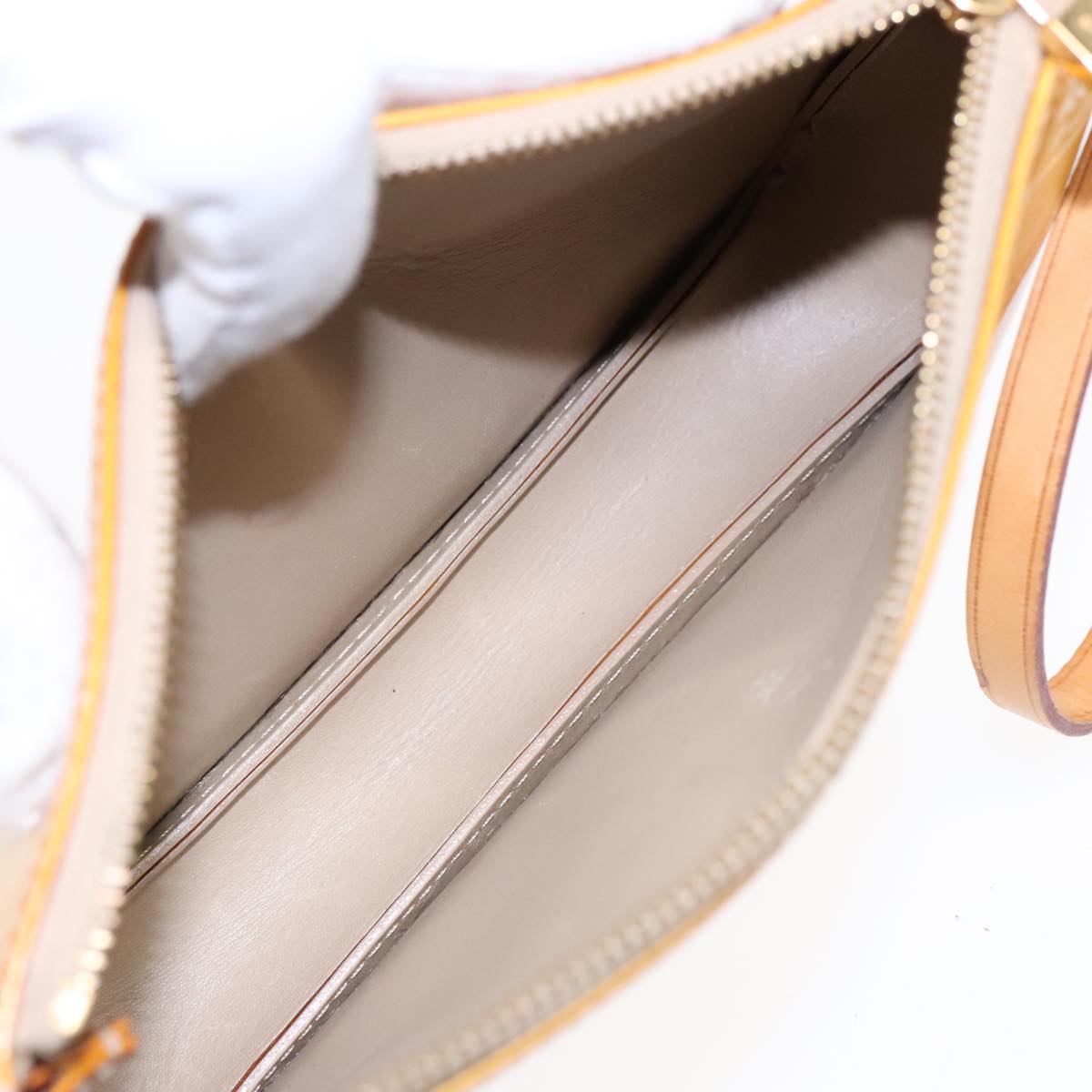 Louis Vuitton Lexington Beige Patent Leather Clutch Bag (Pre-Owned)