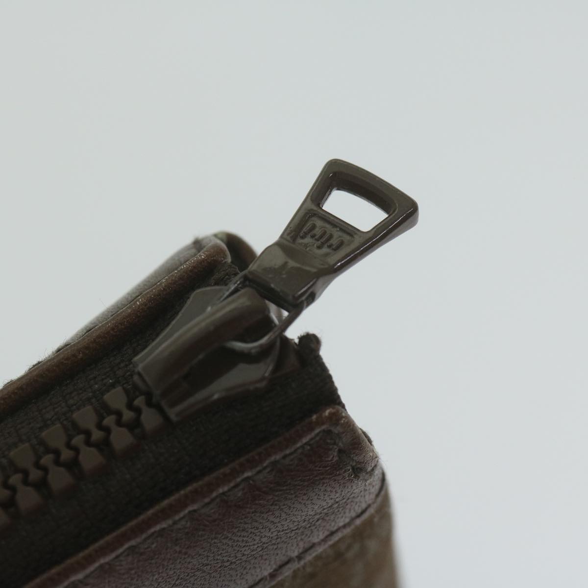 Céline Brown Leather Clutch Bag (Pre-Owned)