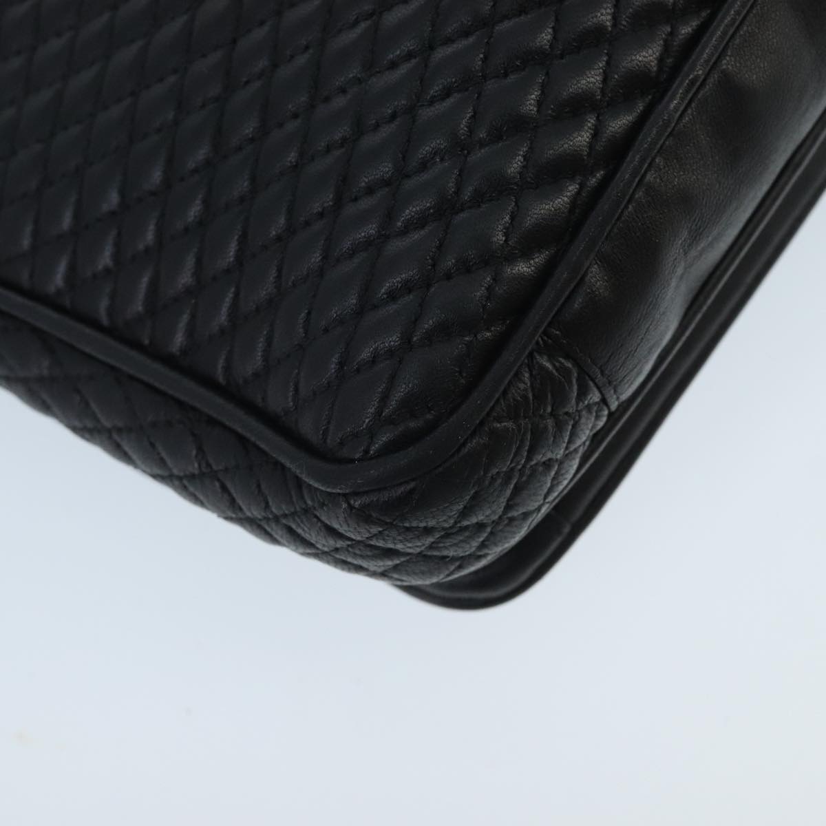 Bally Black Leather Shoulder Bag (Pre-Owned)