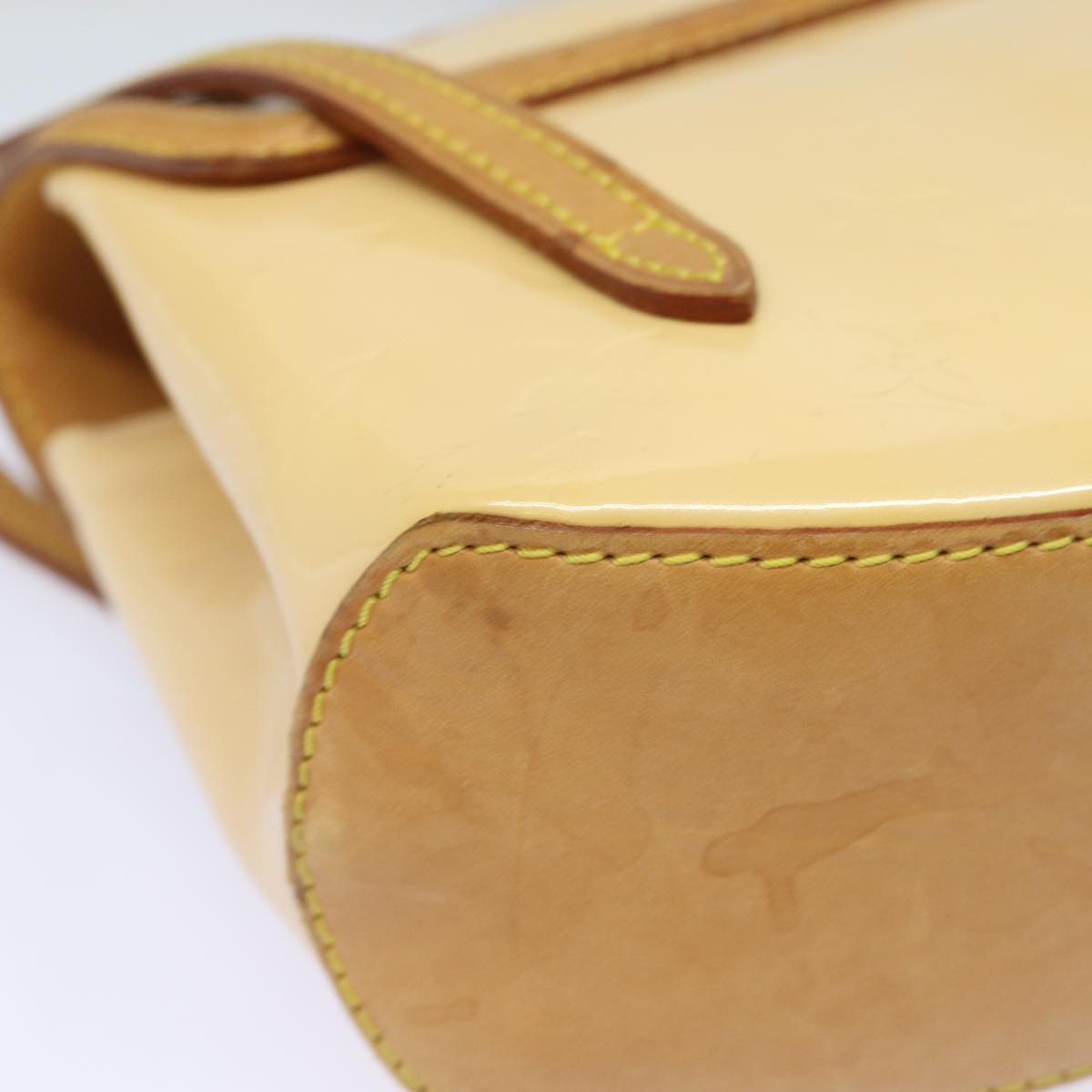 Louis Vuitton Biscayne Bay Camel Patent Leather Shoulder Bag (Pre-Owned)