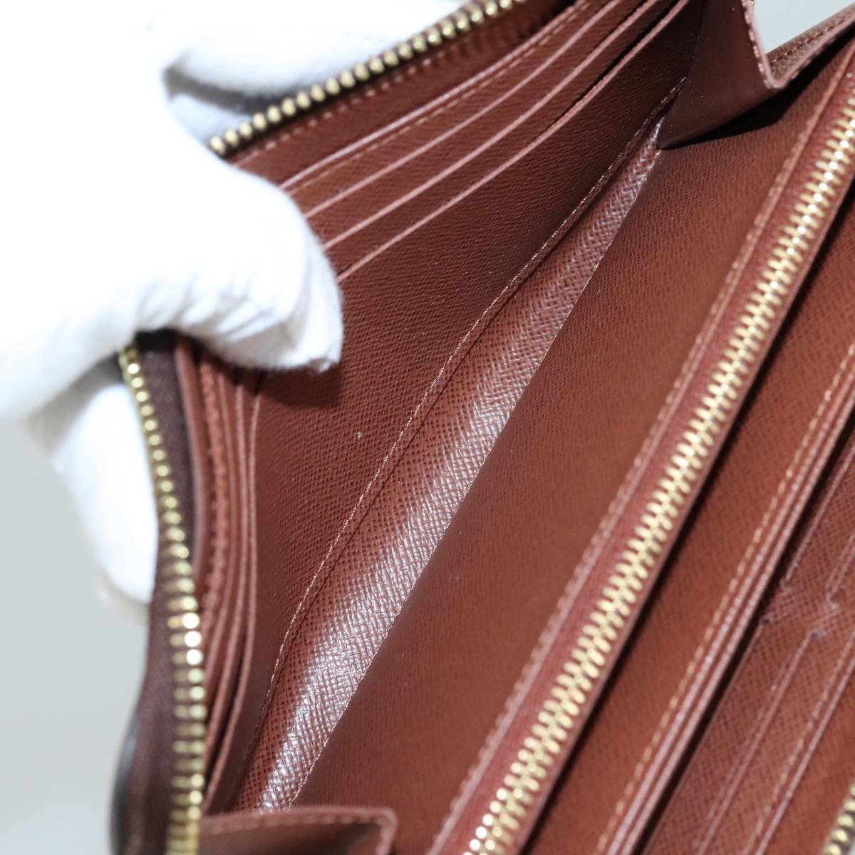 Louis Vuitton Zippy Wallet Brown Canvas Wallet  (Pre-Owned)