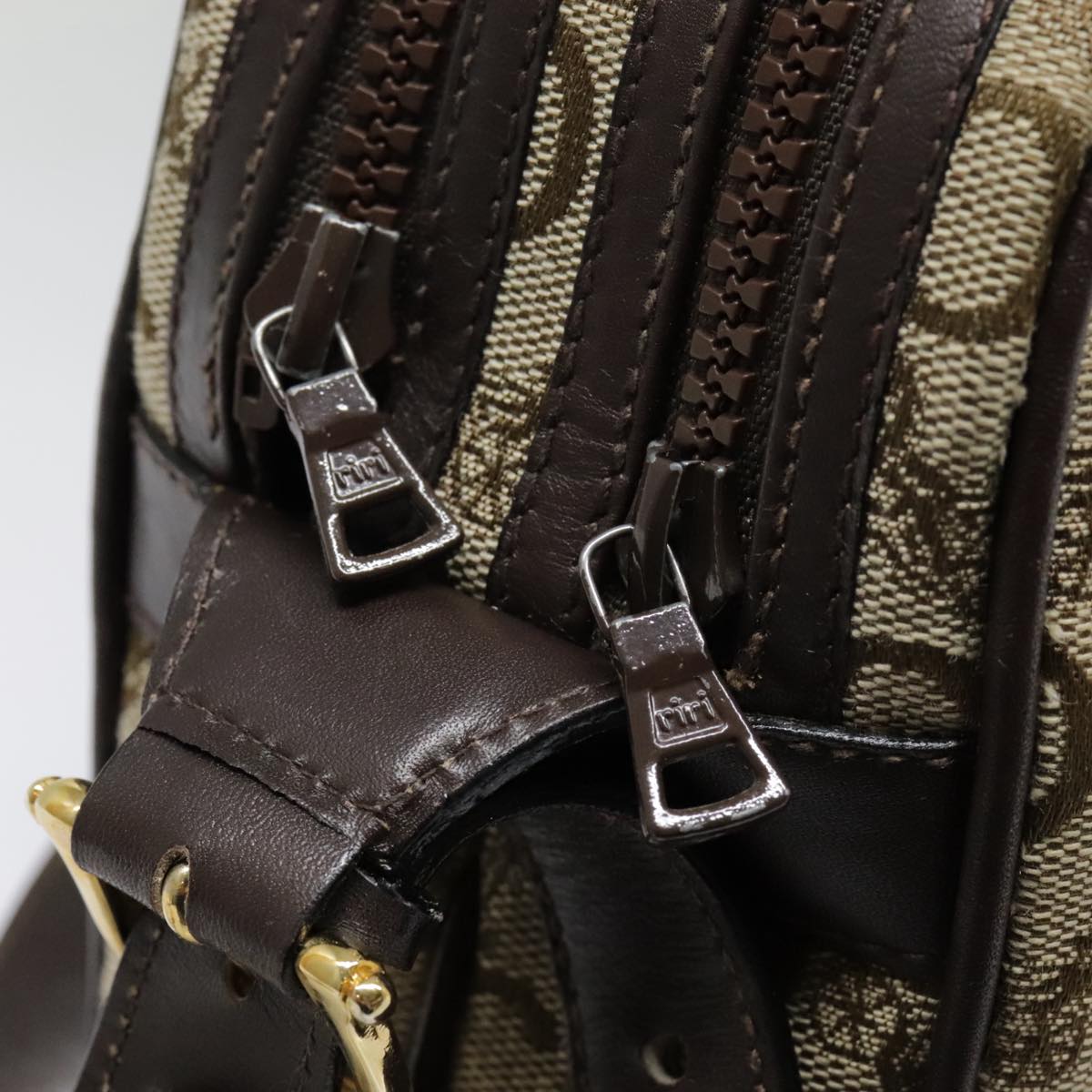 Céline C Brown Canvas Shoulder Bag (Pre-Owned)