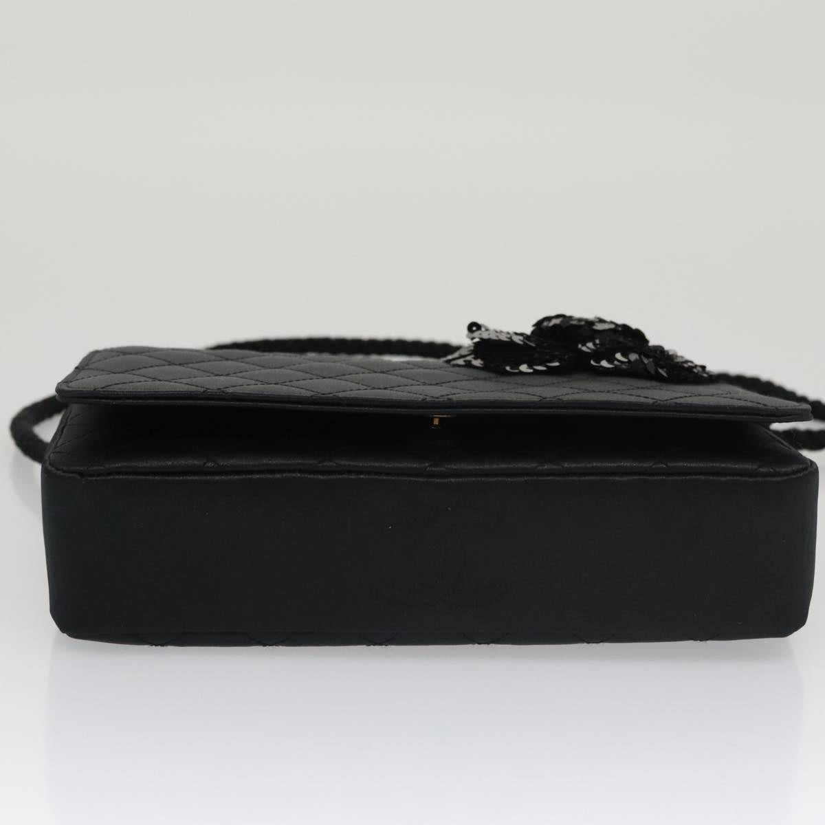 Chanel Camellia Black Silk Shoulder Bag (Pre-Owned)