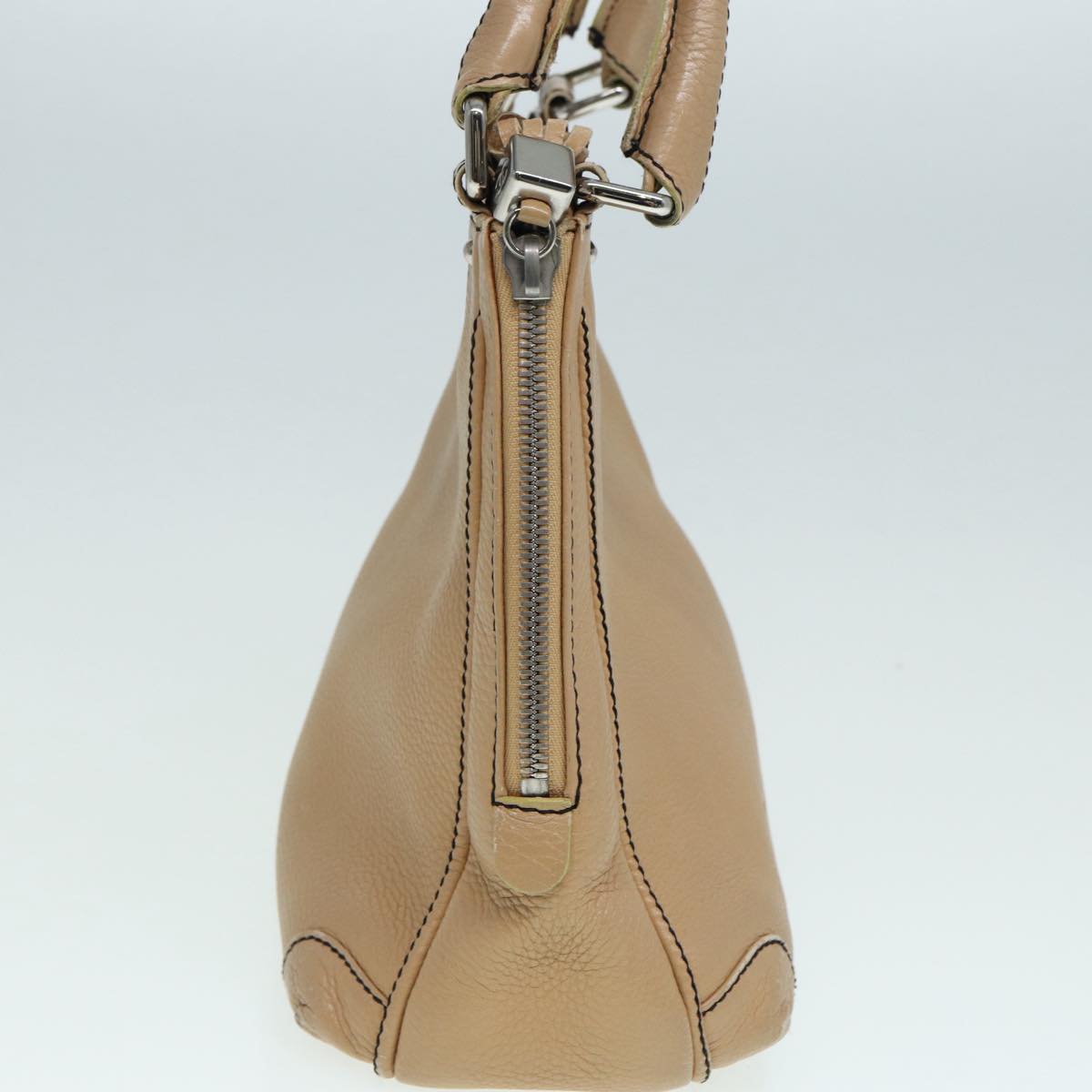 Chanel Hobo Beige Leather Handbag (Pre-Owned)