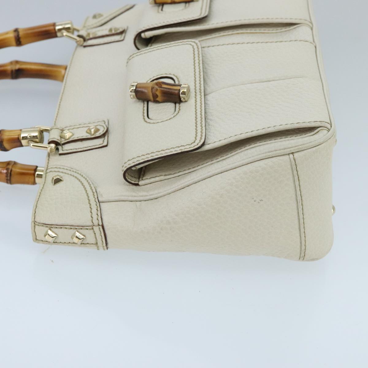 Gucci Bamboo White Leather Handbag (Pre-Owned)