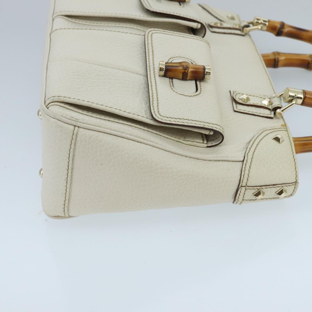 Gucci Bamboo White Leather Handbag (Pre-Owned)