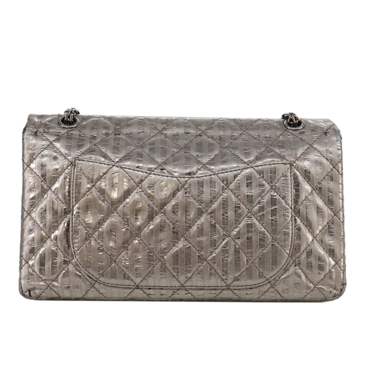Chanel 2,55 Silver Leather Shoulder Bag (Pre-Owned)