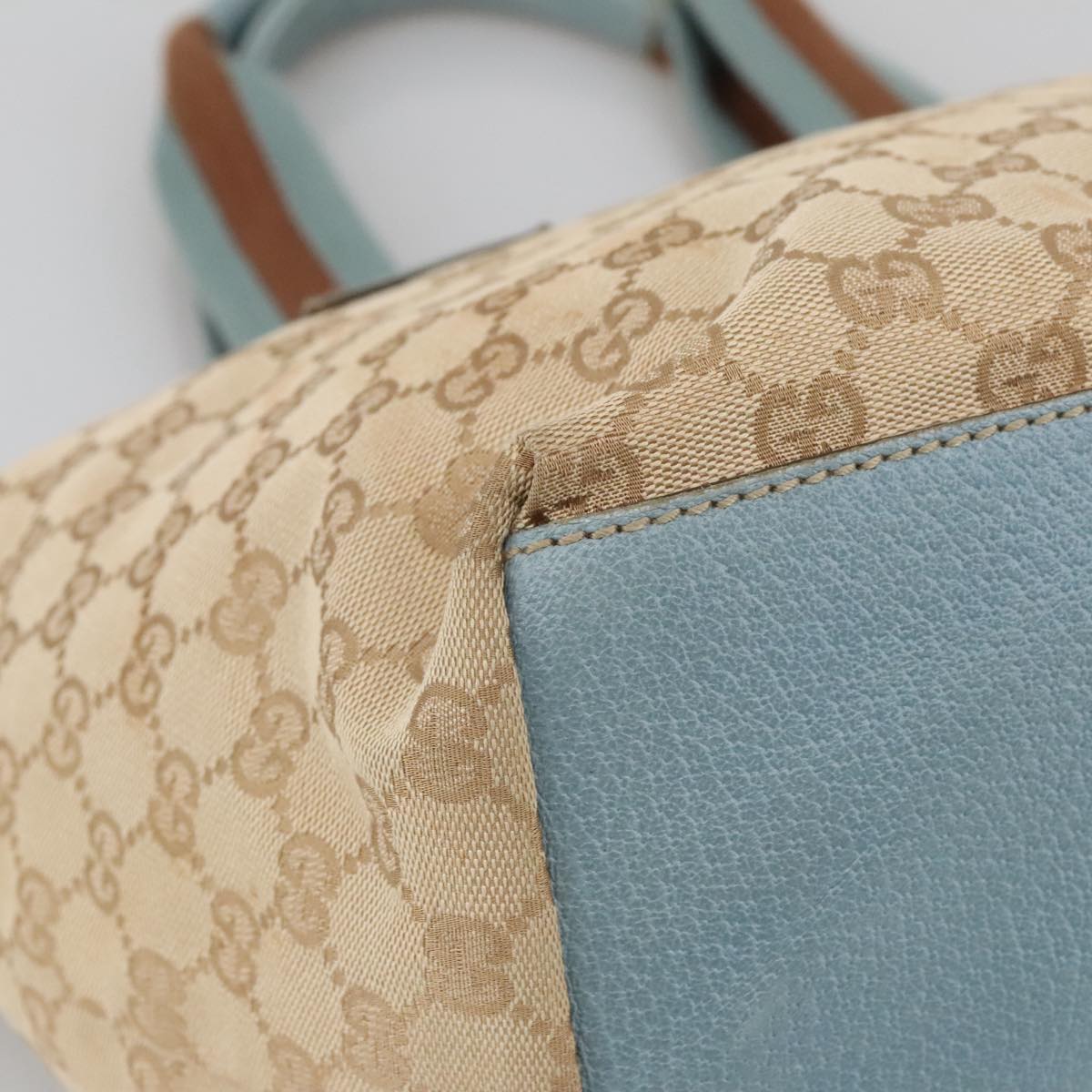 Gucci Beige Canvas Shoulder Bag (Pre-Owned)