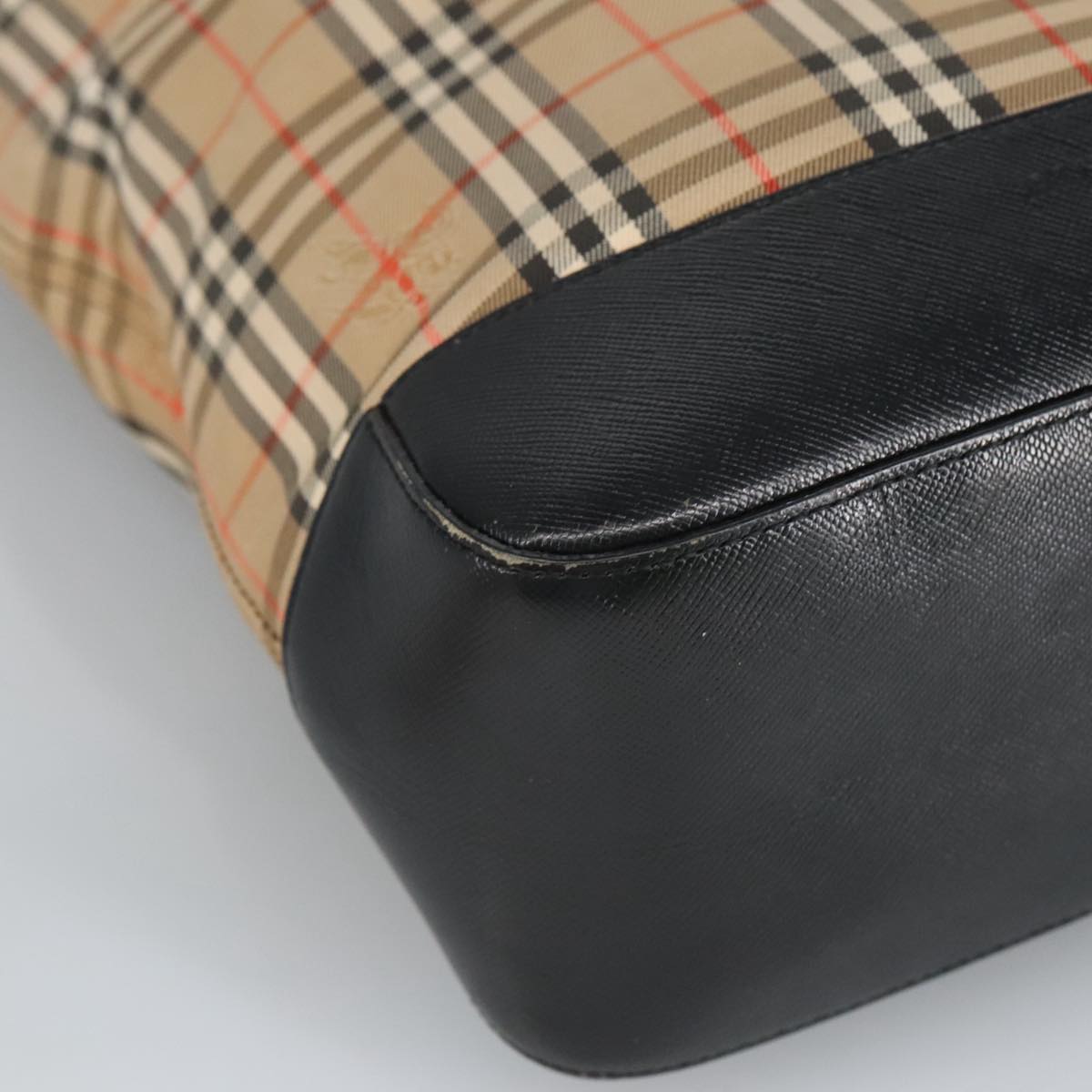 Burberry Nova Check Beige Canvas Shoulder Bag (Pre-Owned)