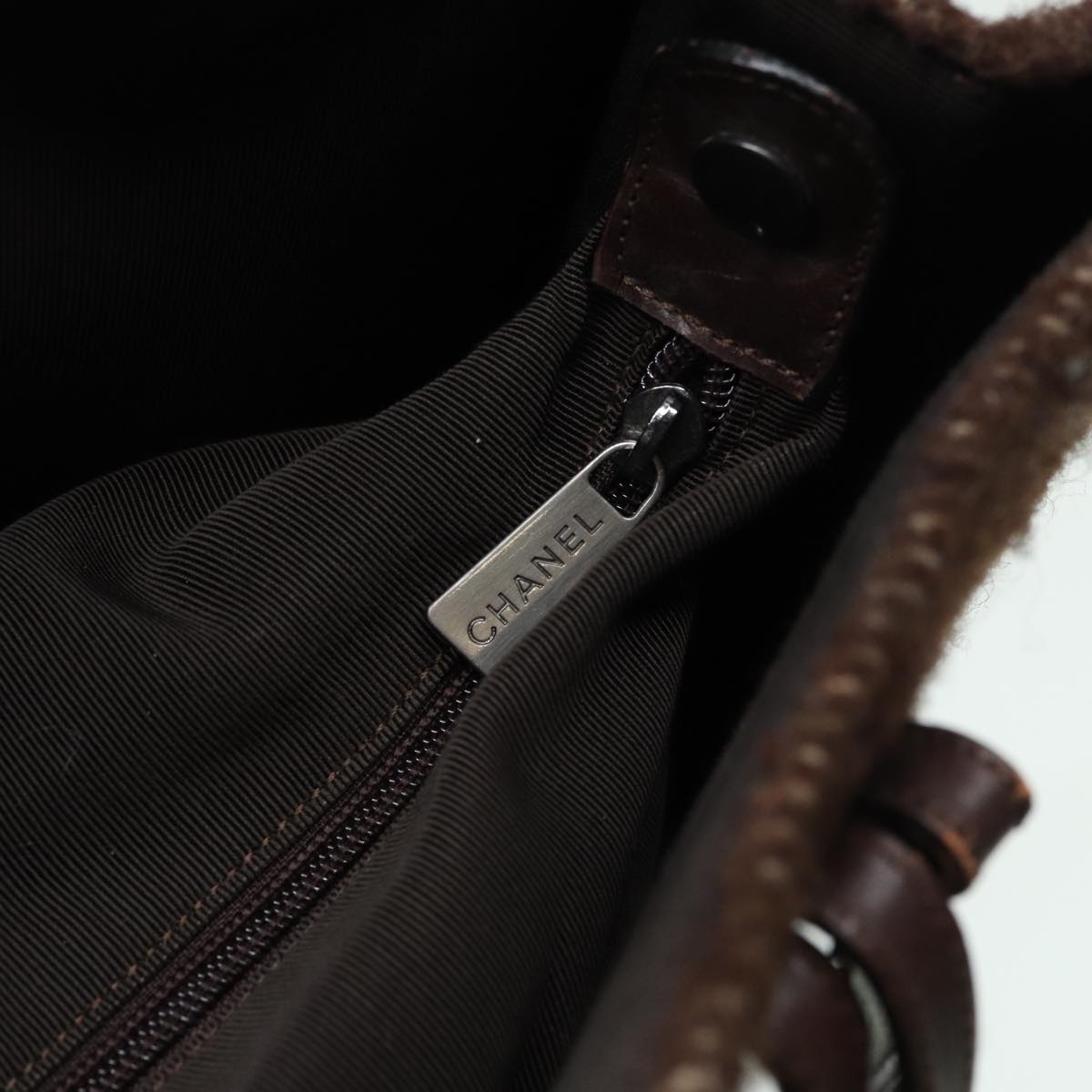 Chanel Logo Cc Brown Wool Tote Bag (Pre-Owned)