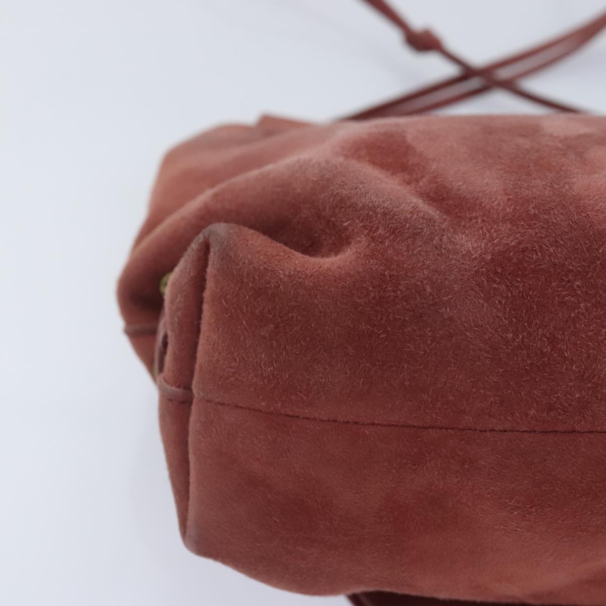 Gucci Red Suede Shoulder Bag (Pre-Owned)