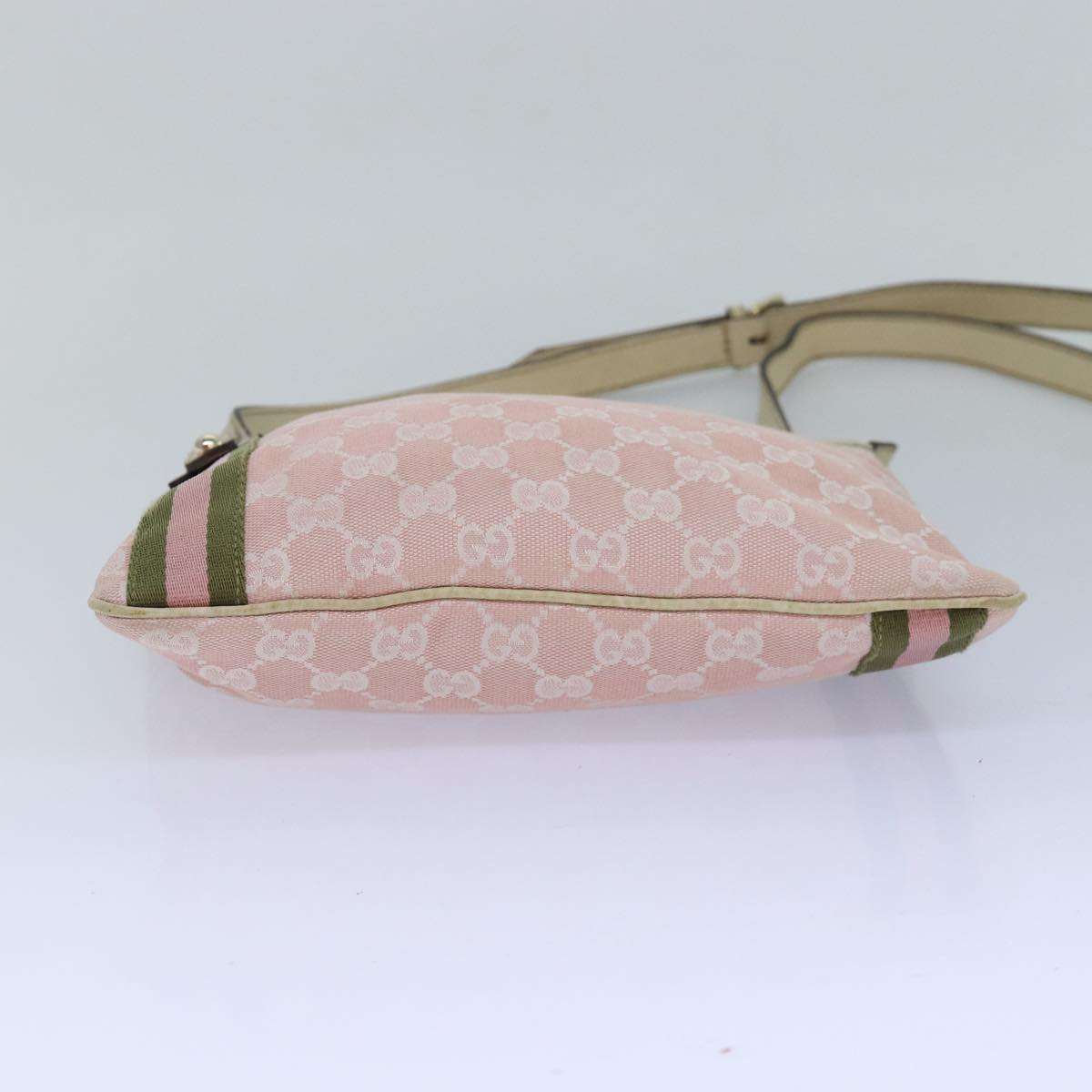 Gucci Gg Canvas Pink Canvas Shoulder Bag (Pre-Owned)