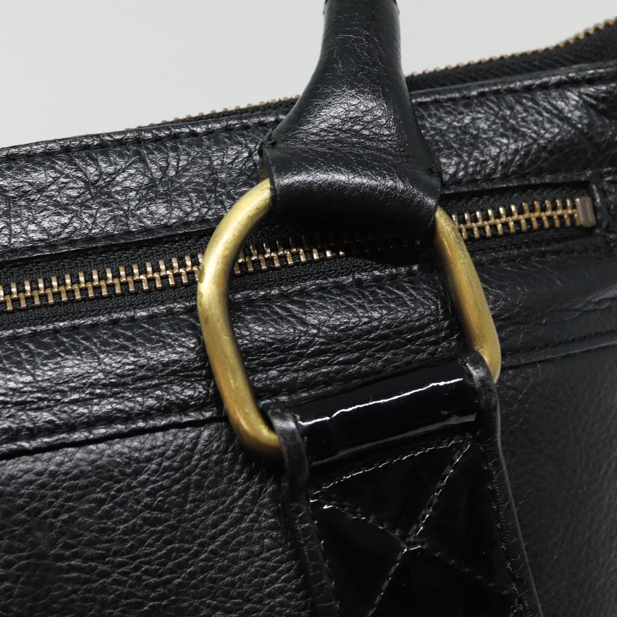Burberry Black Leather Shoulder Bag (Pre-Owned)