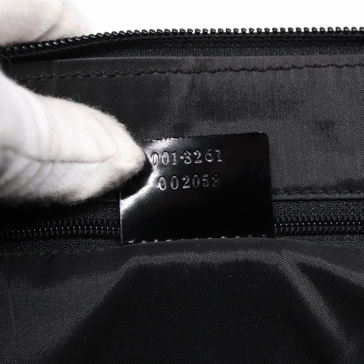 Gucci Black Canvas Shoulder Bag (Pre-Owned)