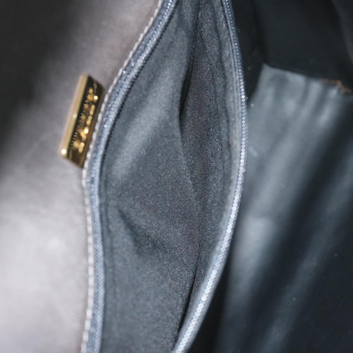 Bally Black Leather Shoulder Bag (Pre-Owned)