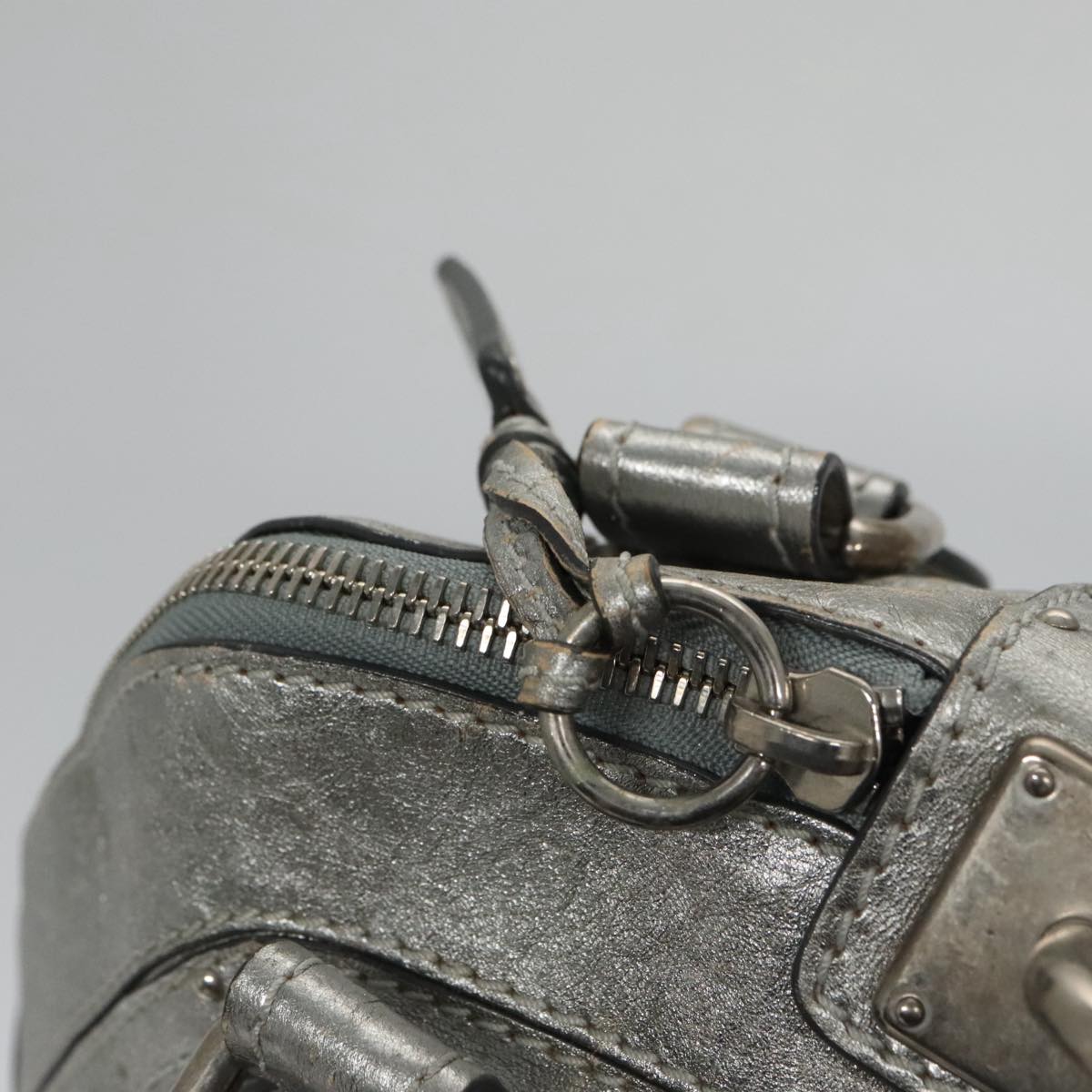 Chloé Paddington Silver Leather Handbag (Pre-Owned)