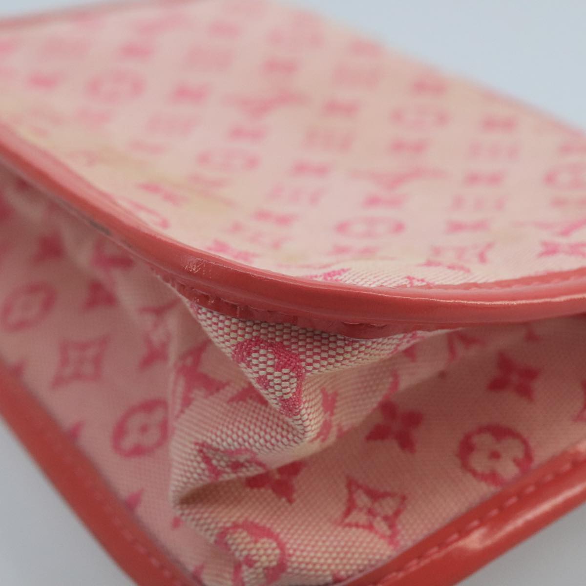 Louis Vuitton Mary Kate Pink Canvas Clutch Bag (Pre-Owned)