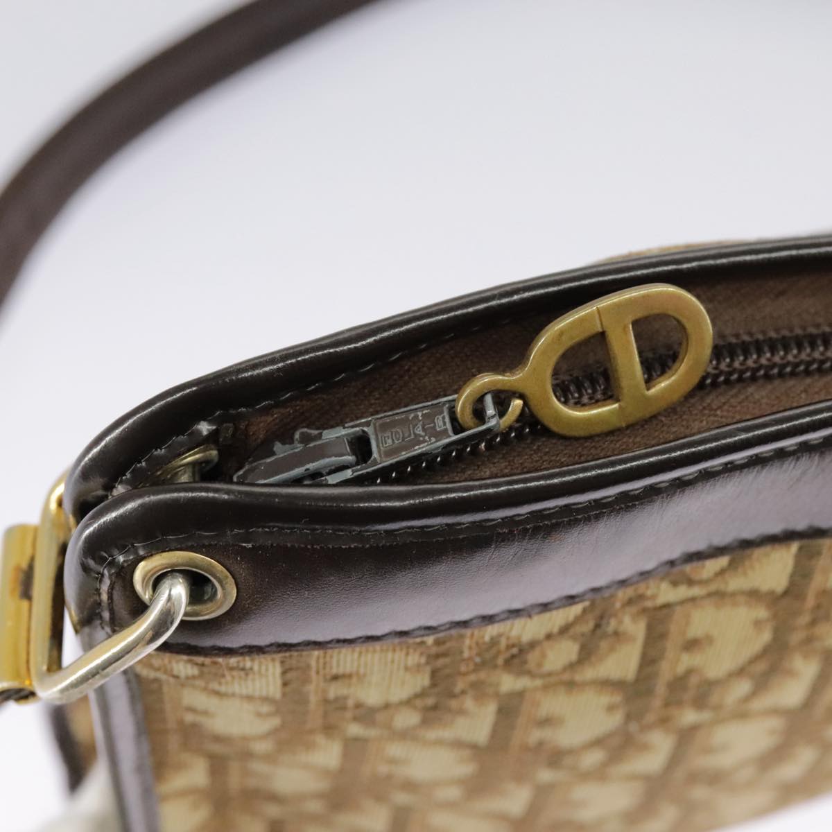Dior 30 Montaigne Beige Canvas Shoulder Bag (Pre-Owned)