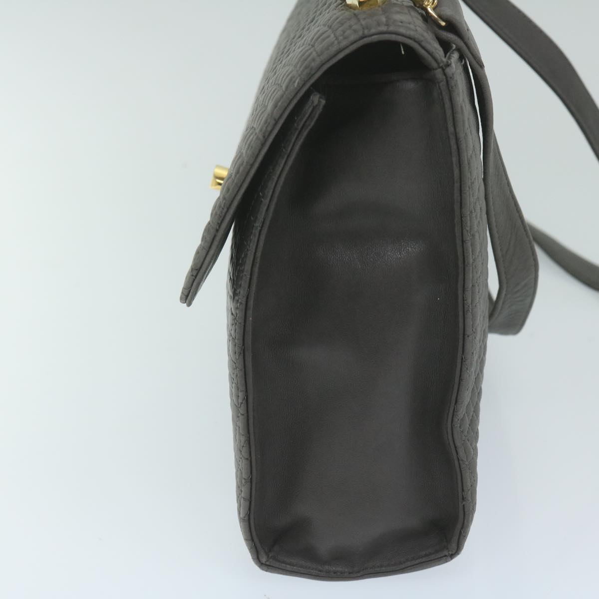 Bally Black Leather Shoulder Bag (Pre-Owned)