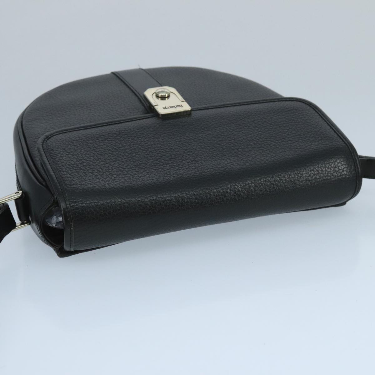Burberry Black Leather Shoulder Bag (Pre-Owned)