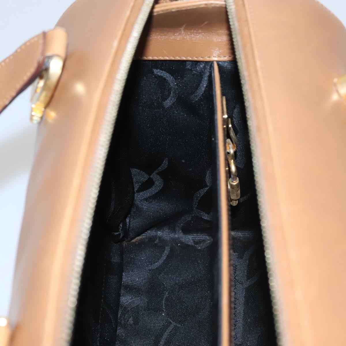 Salvatore Ferragamo Gancini Brown Leather Handbag (Pre-Owned)