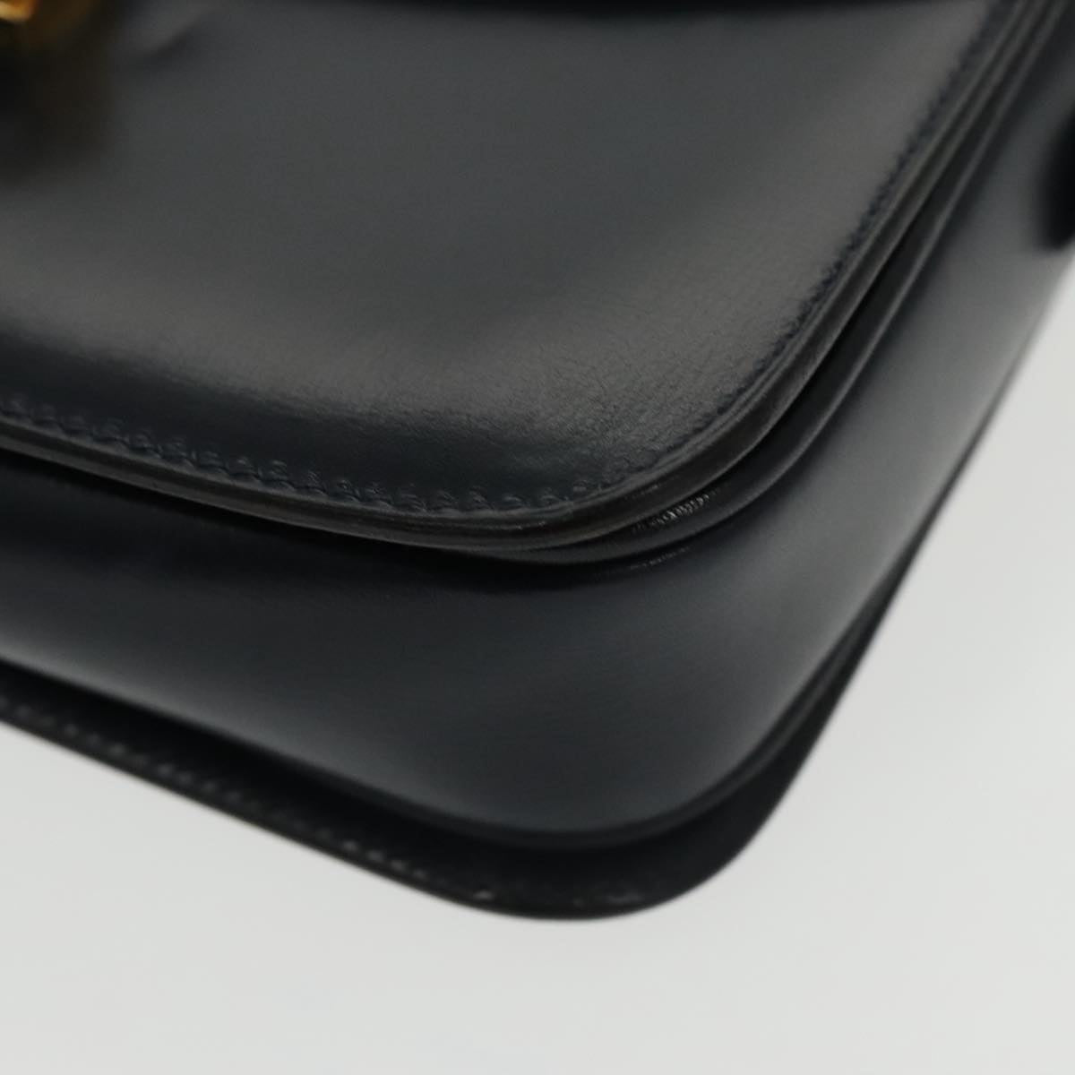 Gucci G Logo Black Leather Shoulder Bag (Pre-Owned)