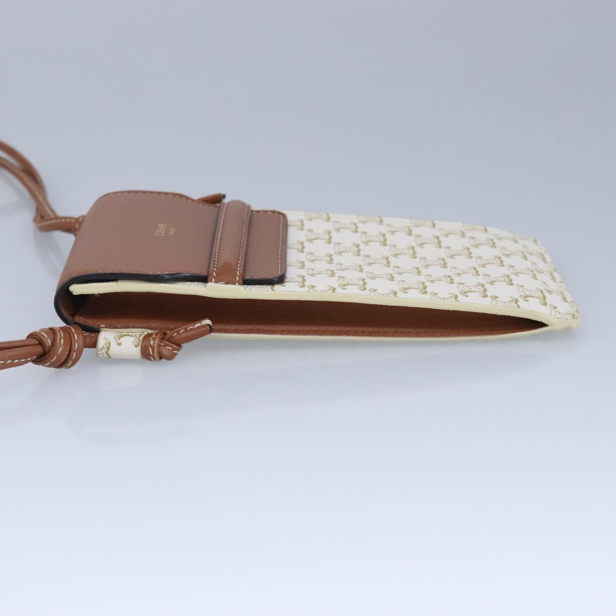 Céline Triomphe White Canvas Clutch Bag (Pre-Owned)