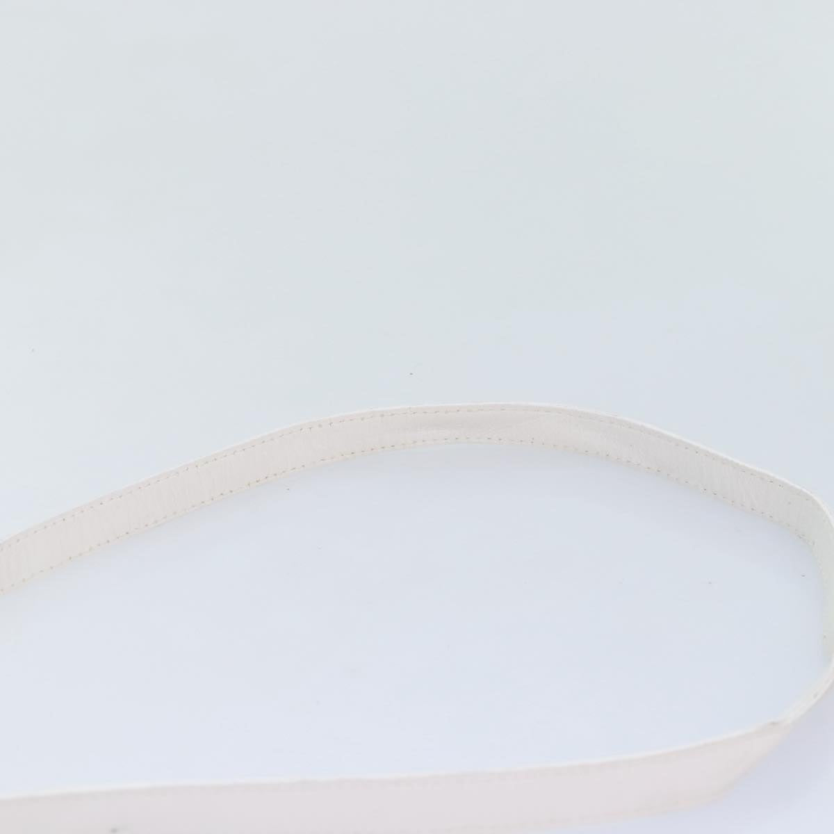 Salvatore Ferragamo White Leather Shoulder Bag (Pre-Owned)
