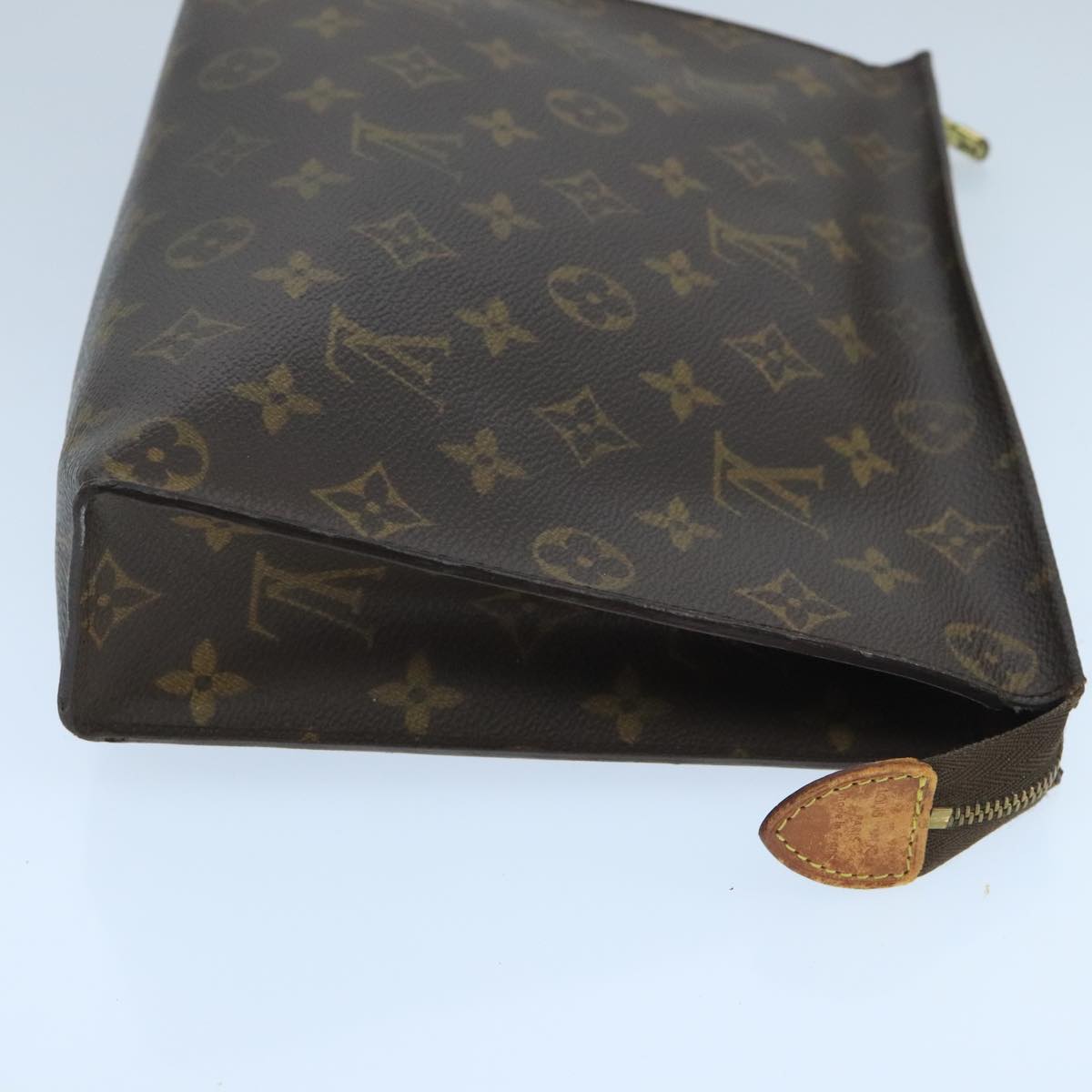 Louis Vuitton Poche Toilette Brown Canvas Clutch Bag (Pre-Owned)