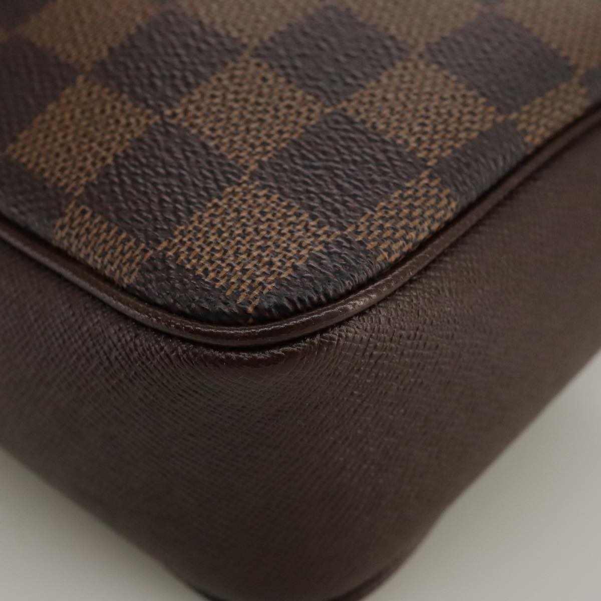Louis Vuitton Trousse Makeup Brown Canvas Clutch Bag (Pre-Owned)