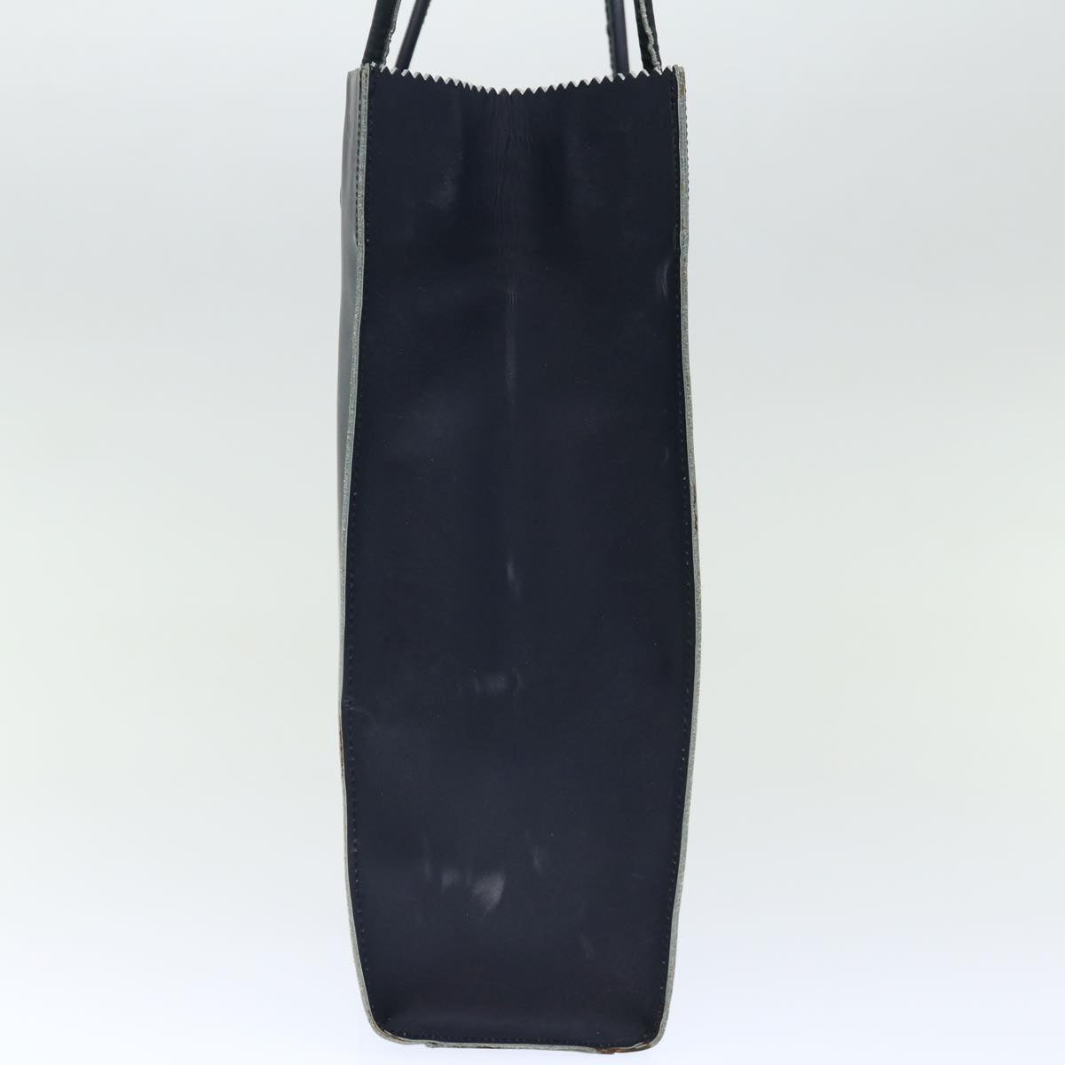 Chanel Navy Leather Handbag (Pre-Owned)