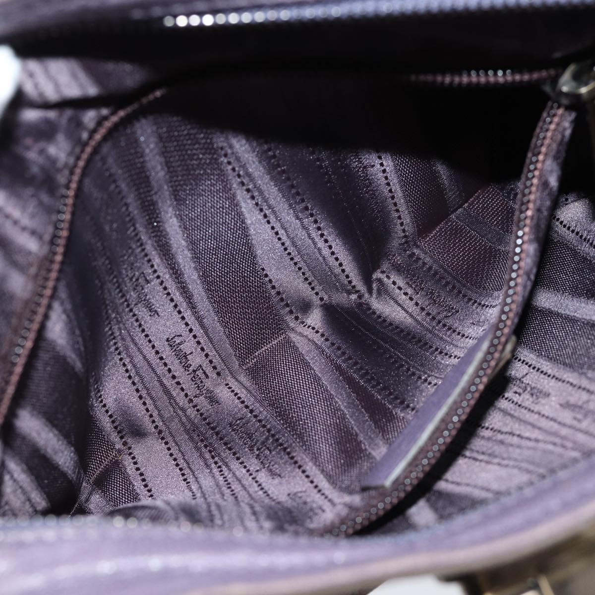Salvatore Ferragamo Gancini Purple Leather Handbag (Pre-Owned)