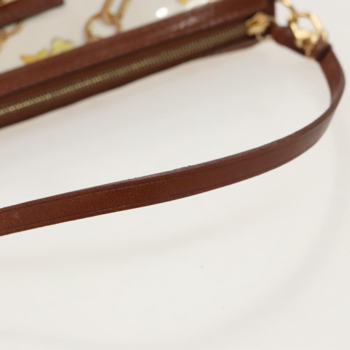 Louis Vuitton Pochette Accessoire White Vinyl Clutch Bag (Pre-Owned)