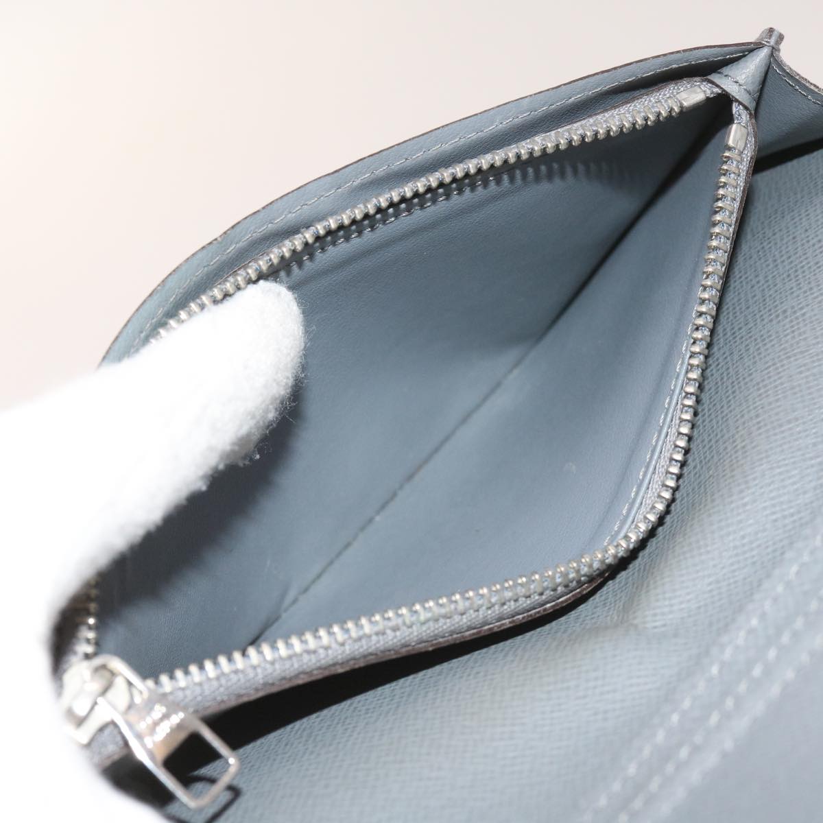 Louis Vuitton Portefeuille Brazza Grey Leather Wallet  (Pre-Owned)