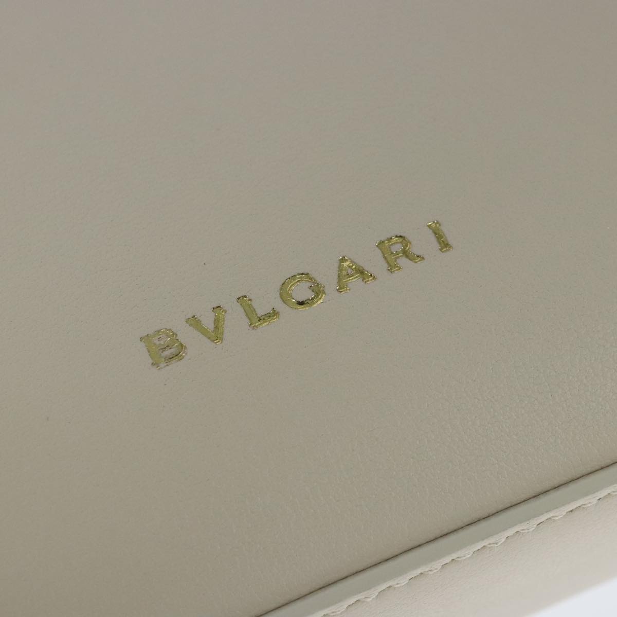 Bulgari Serpenti White Leather Handbag (Pre-Owned)