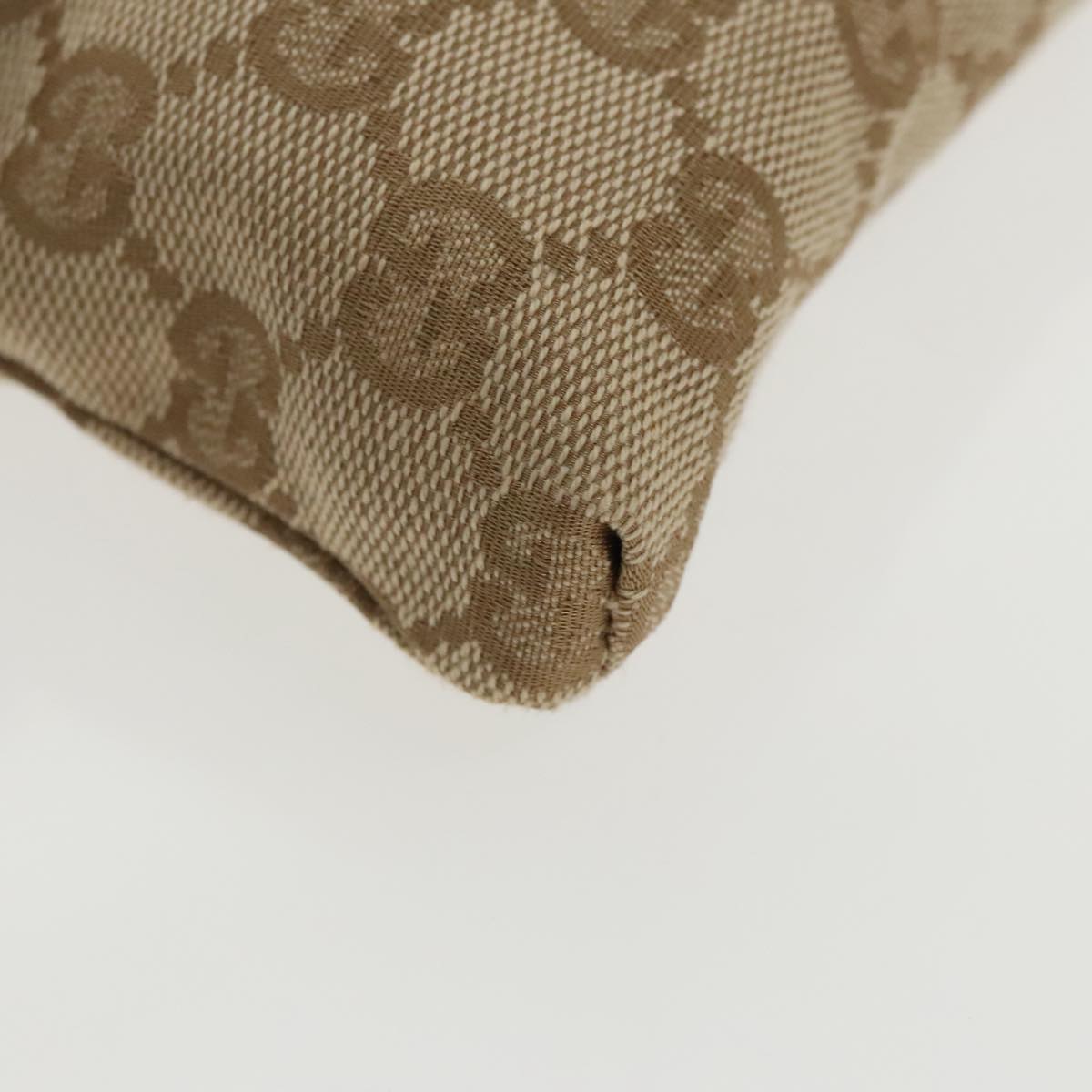 Gucci Beige Canvas Shoulder Bag (Pre-Owned)
