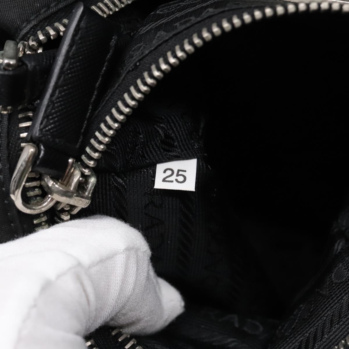 Prada Re-Edition Black Canvas Shoulder Bag (Pre-Owned)