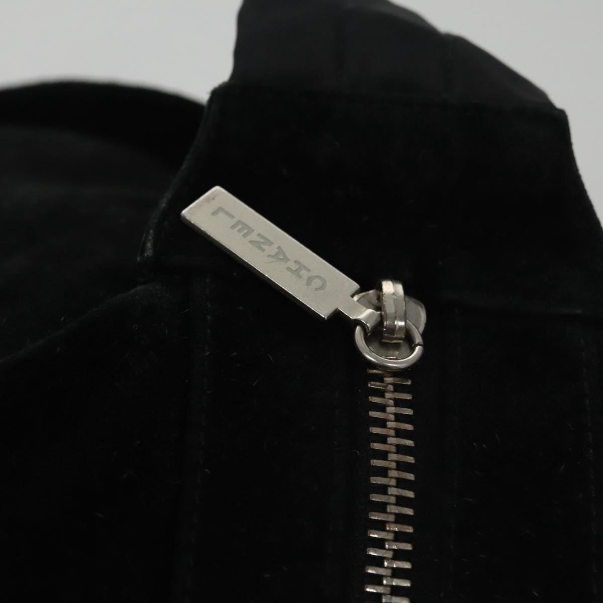 Chanel Black Suede Shoulder Bag (Pre-Owned)