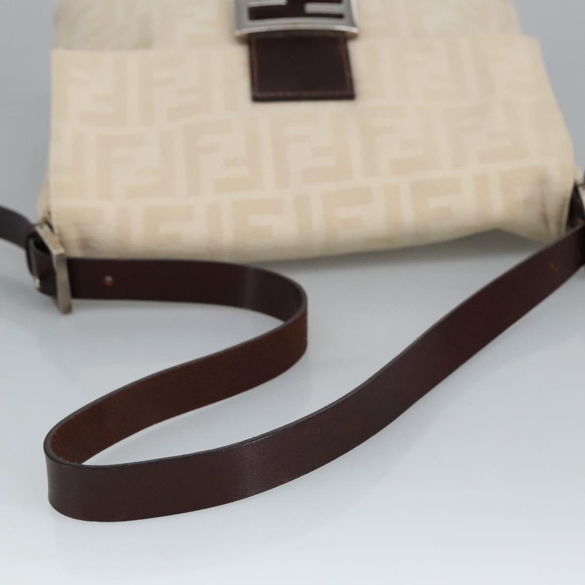 Fendi Zucchino Beige Canvas Shoulder Bag (Pre-Owned)
