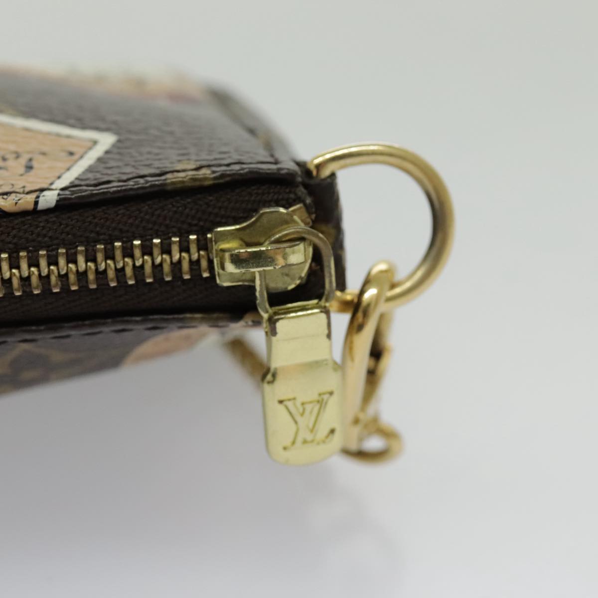 Louis Vuitton Pochette Accessoire Brown Canvas Clutch Bag (Pre-Owned)
