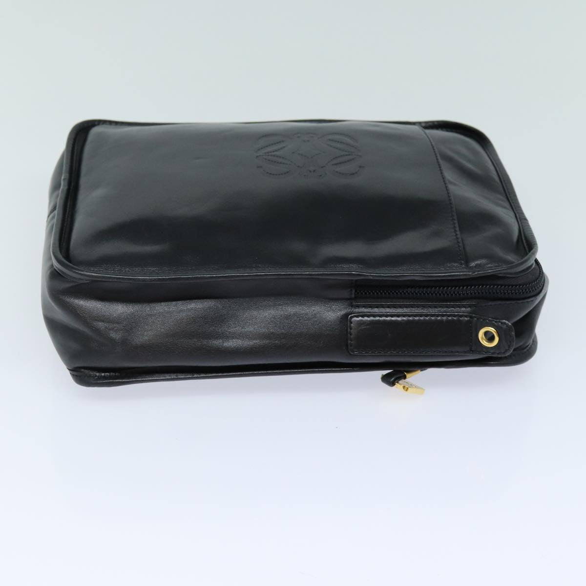 Loewe Black Leather Shoulder Bag (Pre-Owned)