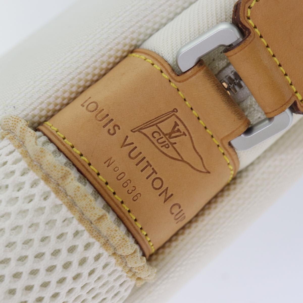 Louis Vuitton Weathery White Canvas Shoulder Bag (Pre-Owned)