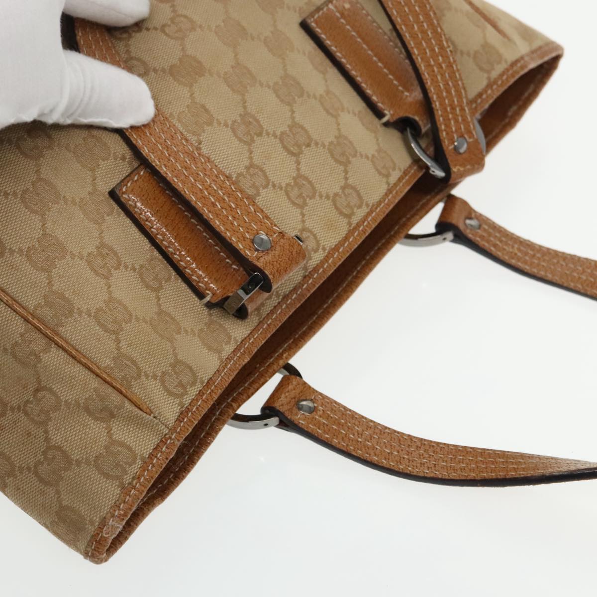 Gucci -- Brown Canvas Handbag (Pre-Owned)