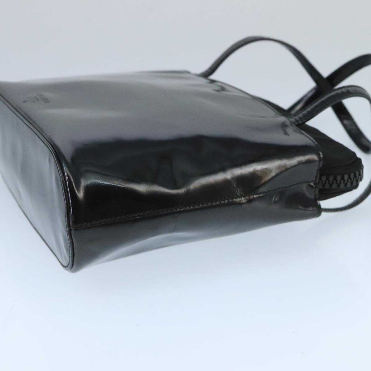 Prada Black Leather Handbag (Pre-Owned)