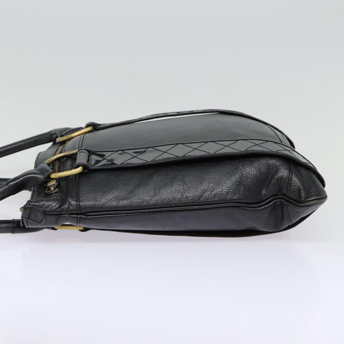Burberry Black Leather Shoulder Bag (Pre-Owned)