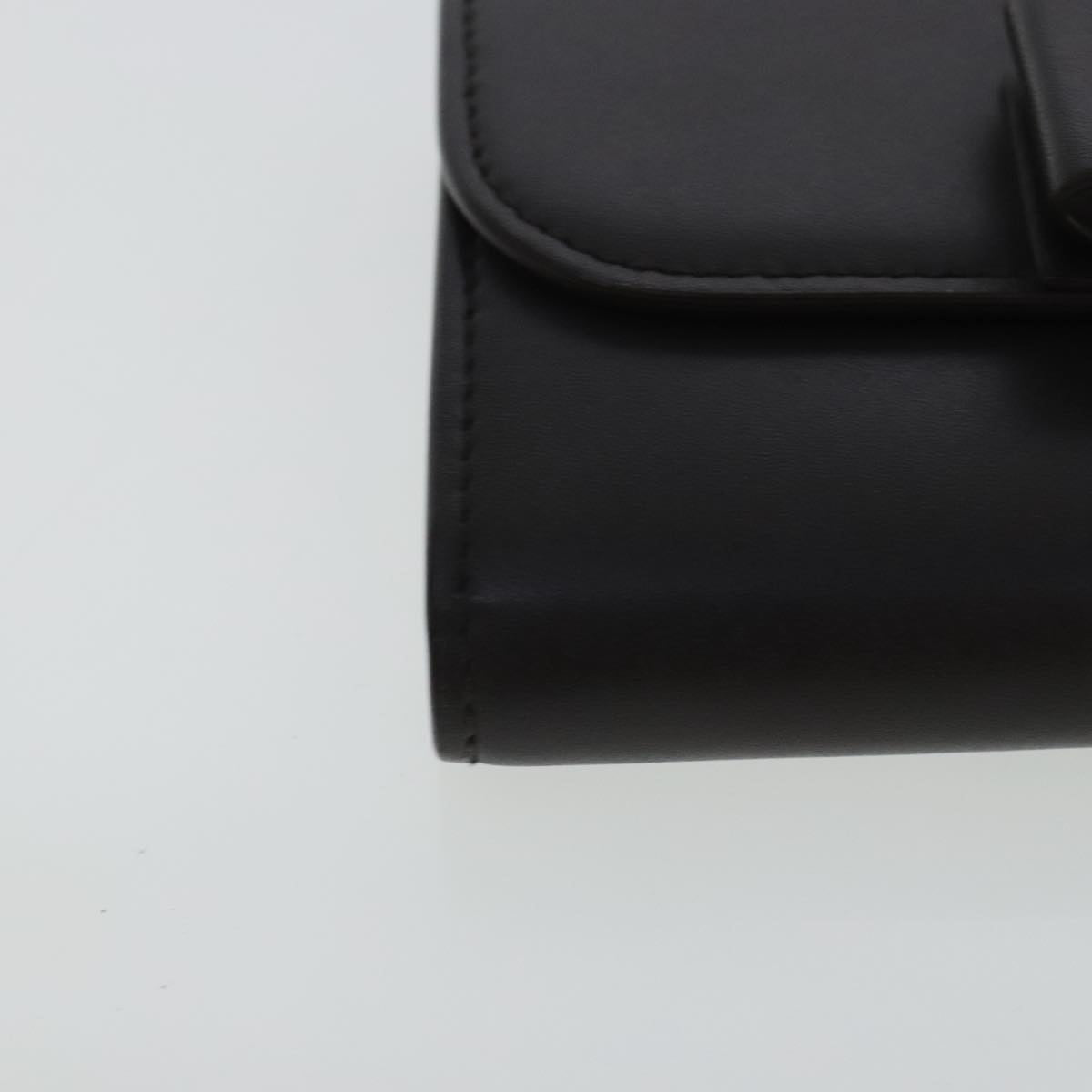 Salvatore Ferragamo Vara Black Leather Wallet  (Pre-Owned)