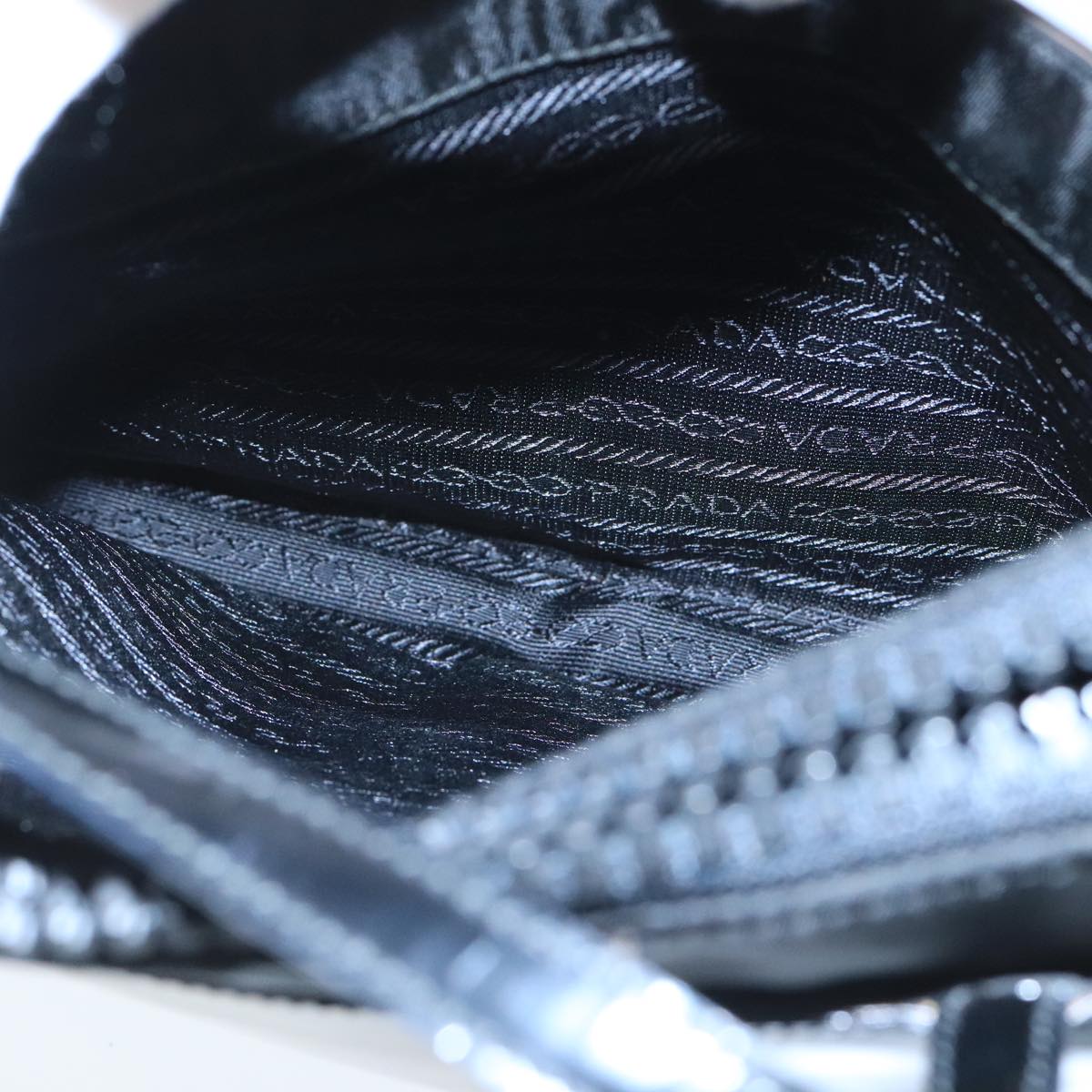 Prada Black Leather Handbag (Pre-Owned)
