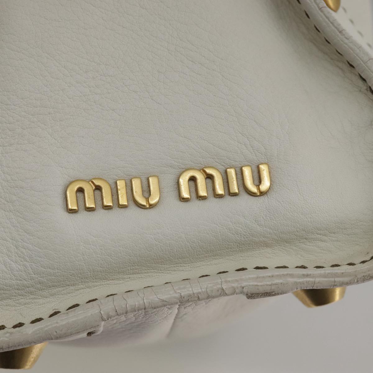 Miu Miu White Leather Shoulder Bag (Pre-Owned)